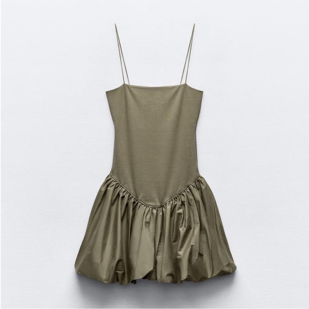 Zara Mixed Rib Poplin Balloon Drop
Waist Dress